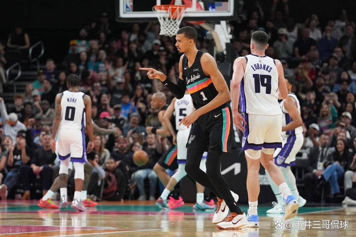 爱游戏体育-包含CBA常规赛关键时刻再迎强敌，圣安东尼奥马刺造点机会，主帅态度：悬念犹存，纪律约束更严格的词条